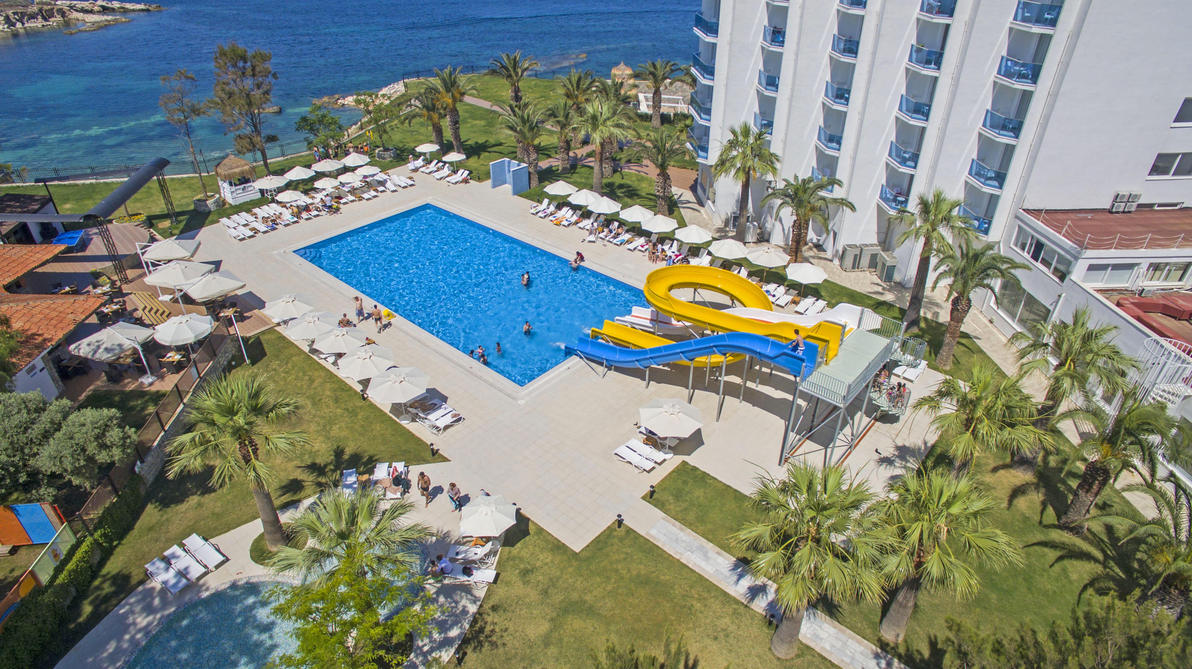 Le Bleu & 5*