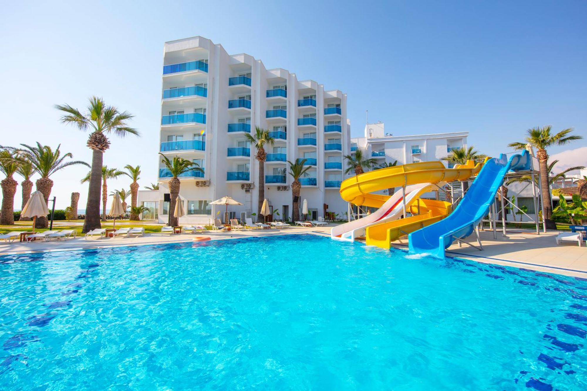 Le Bleu & 5*